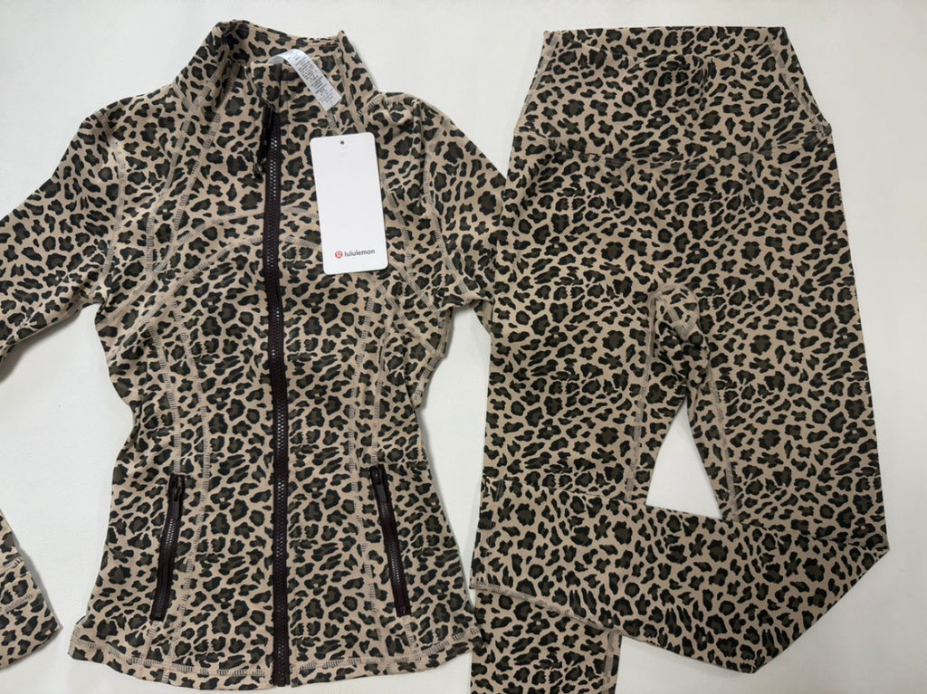 Lululemon leopard print set ￼