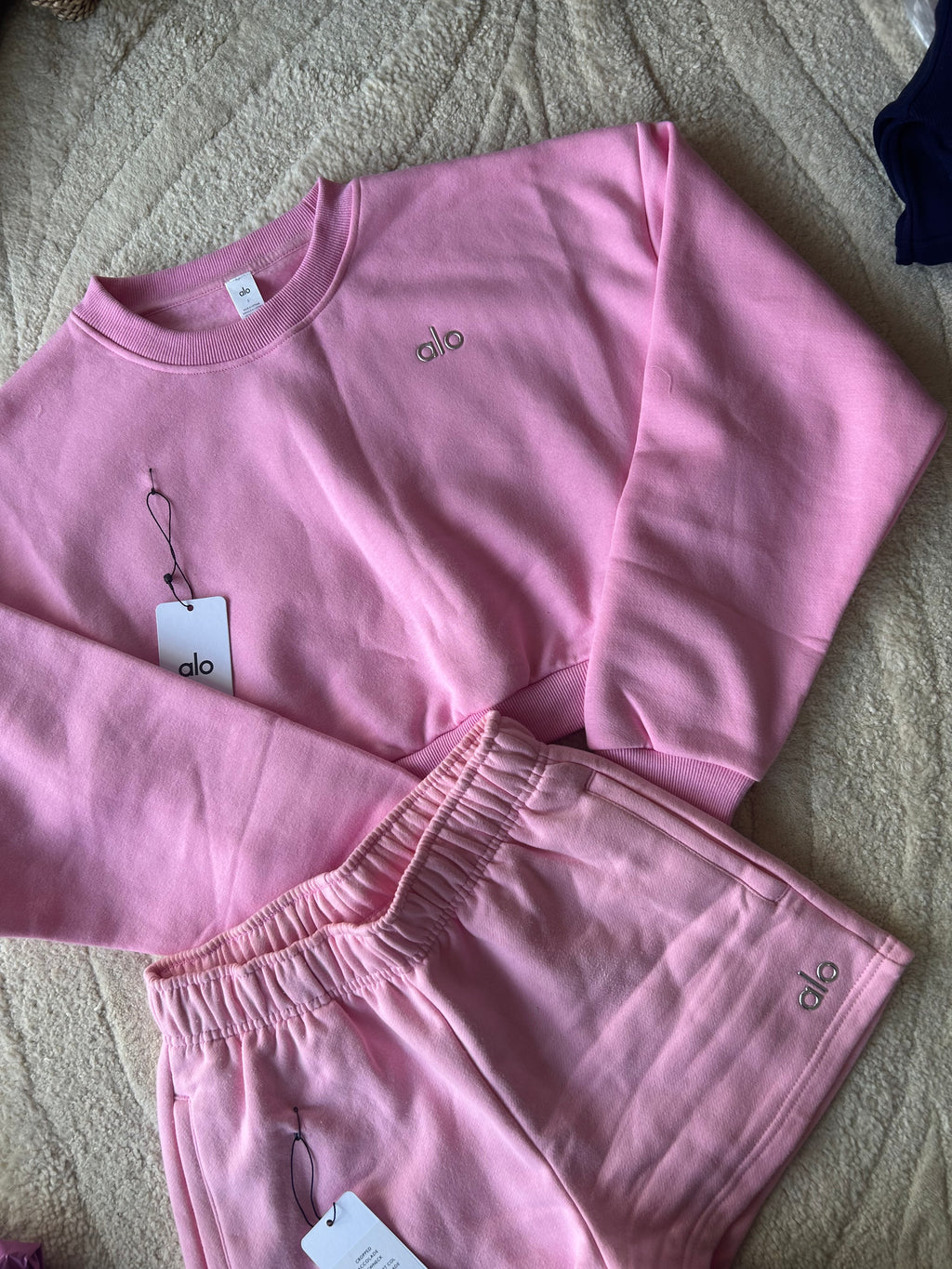 Alo set