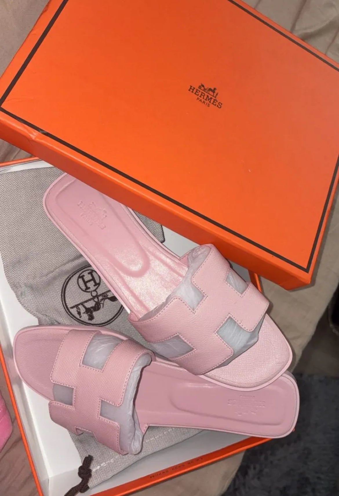 H SLIDES