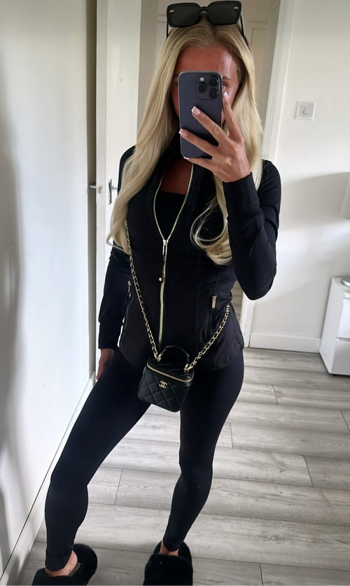 Black and gold set