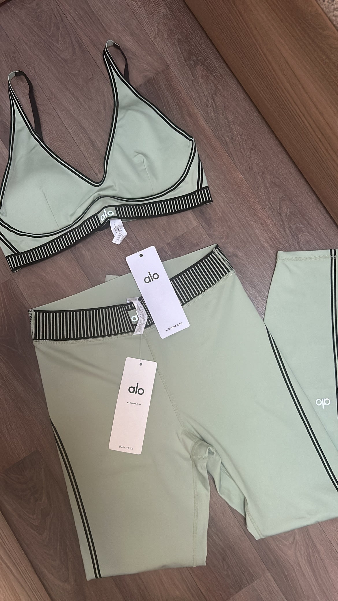 Green Alo set